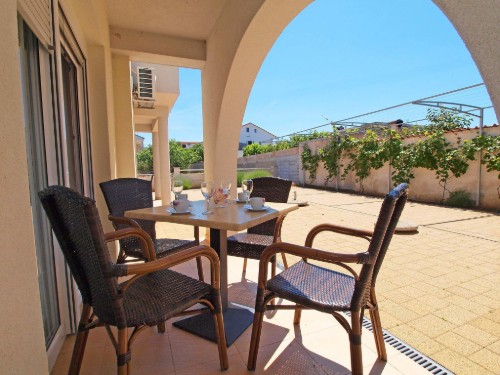 Ferienwohnung - 4 Personen -  - 22213 - Pirovac