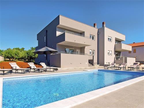 Holiday home - 14 persons -  - Pula - 52100