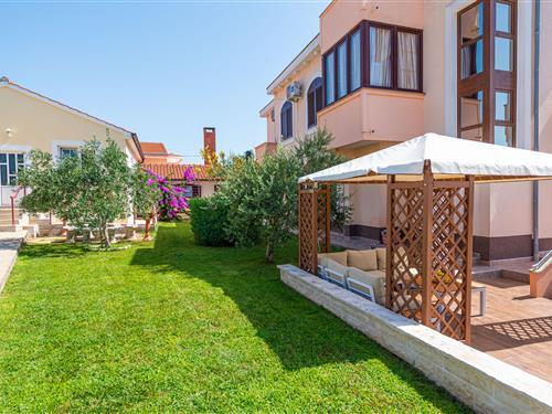 Holiday Home/Apartment - 6 persons -  - Privlaka - 23233 - Privlaka