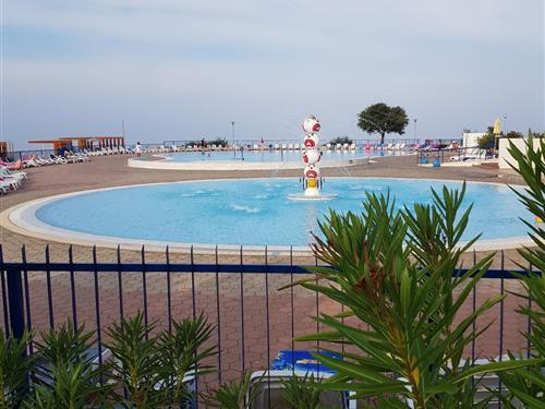 Holiday Home/Apartment - 4 persons -  - Komunela - 52470 - Umag