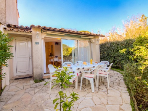 Holiday home - 4 persons -  - Gassin - 83580
