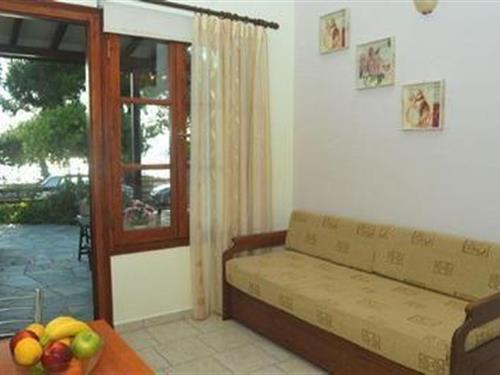 Holiday apartment - 3 persons -  - milina keine - 37013 - Milina