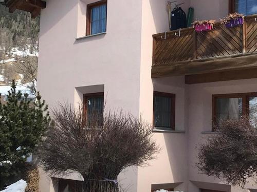 Holiday Home/Apartment - 2 persons -  - Clüs - 7530 - Zernez