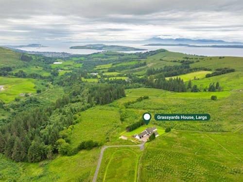 Holiday home - 12 persons -  - KA30 8SN - Largs