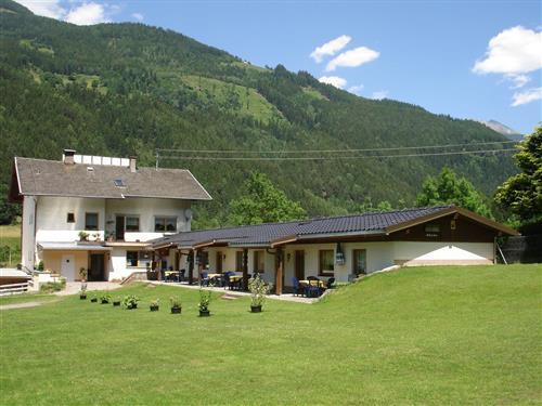 Holiday Home/Apartment - 6 persons -  - Schmelzhütten - 9831 - Flattach