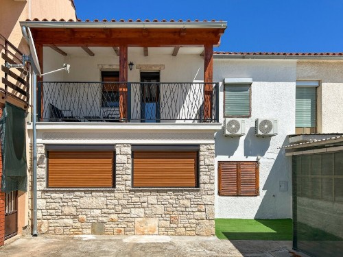 Holiday home - 5 persons -  - Giuseppe Tromba - Pula-Sisan - 52100 - Sisan