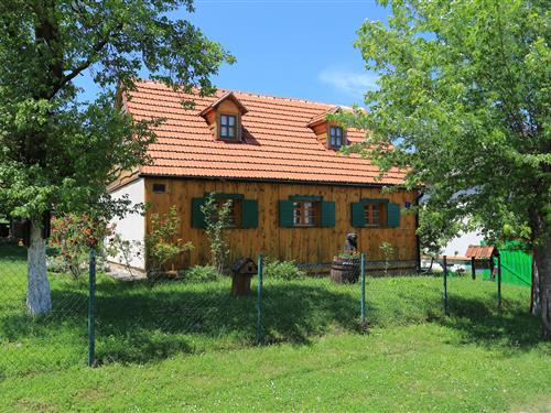 Holiday Home/Apartment - 6 persons -  - Perušic - 53202 - Perušic