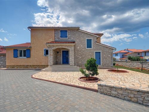 Villa - 9 persons -  - 52215 - Vodnjan