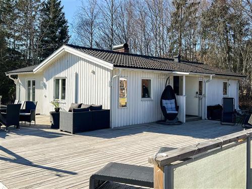  - 3 personer -  - Furuvägen - Färingsö - 17997 - Färentuna