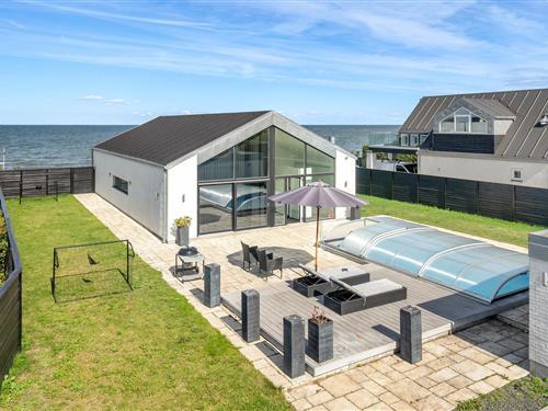 Sommerhus - 8 personer -  - Kystvejen - Strøby Ladeplads - 4671 - Strøby