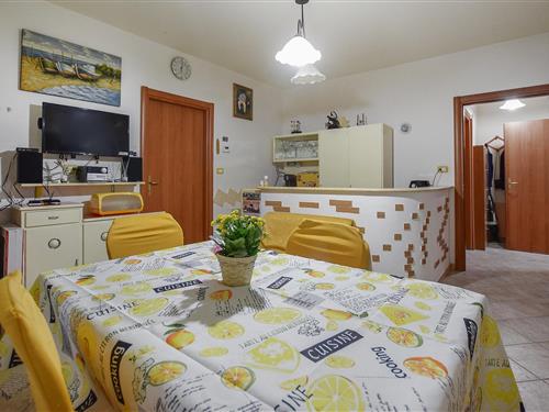 Holiday Home/Apartment - 7 persons -  - Contrada Bisceglie - 66050 - Roccaspinalveti