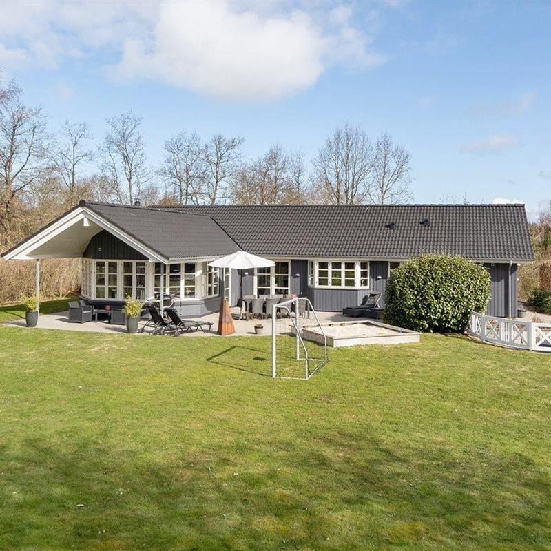 Sommerhus - 10 personer -  - Møllevangen - Jegum - 6840 - Oksbøl