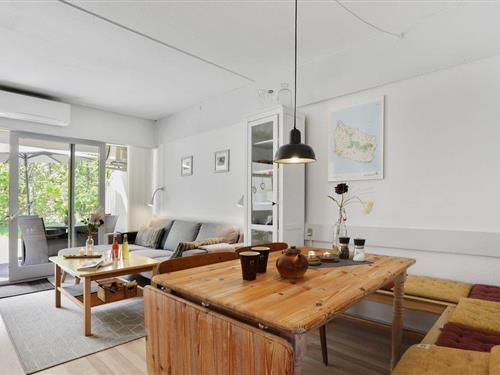 Ferielejlighed - 4 personer -  - H.C. Sierstedsvej 2 Hus - 3790 - Hasle