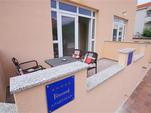 Holiday Home/Apartment - 2 persons -  - Dr. Franje Tudmana - Zadar - Sukosan - 23206 - Sukosan