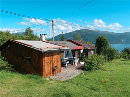 Holiday Home/Apartment - 4 persons -  - Balestrand - 6899