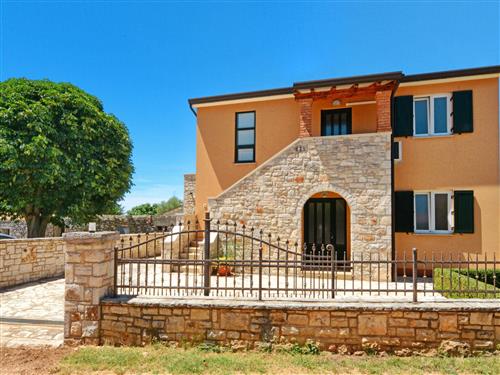 Holiday home - 7 persons -  - Porec/Kaštelir - 52464