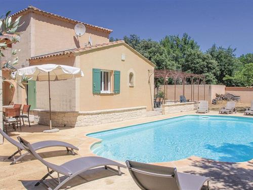 Holiday home - 6 persons -  - Lotissement des Cigales - 84210 - Saint Didier