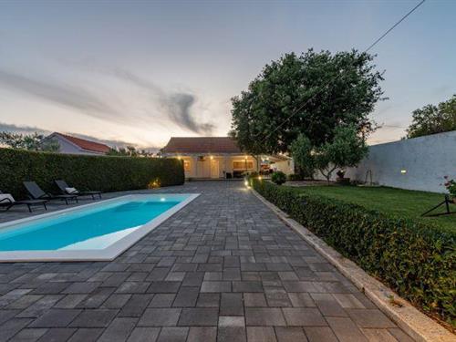 Holiday home - 6 persons -  - 23223 - Škabrnja