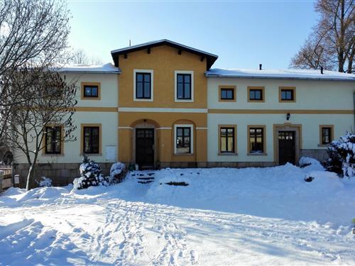 Feriehus / leilighet - 8 personer -  - 54974 - Bozanov