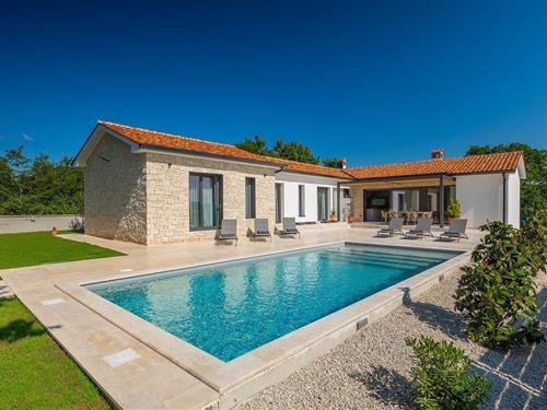 Sommerhus - 6 personer -  - Kucici - Tinjan - Kringa - 52444 - Kringa