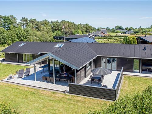 Sommerhus - 14 personer -  - Haslevgårde Eng - Øster Hurup - 9560 - Hadsund
