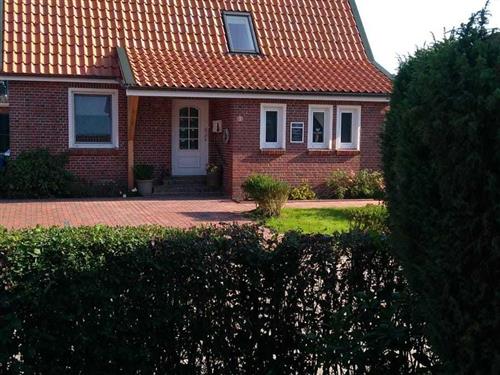 Holiday Home/Apartment - 7 persons -  - Riffweg - 26427 - Bensersiel