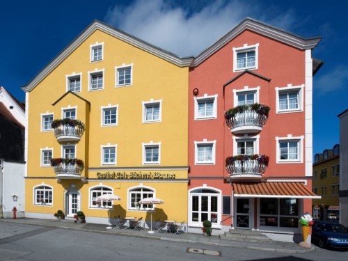  - 3 personer -  - Marktplatz - 94116 - Hutthurm