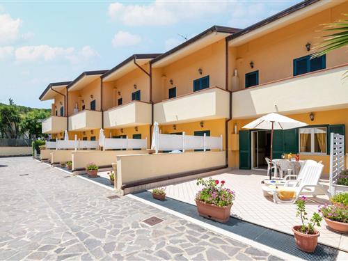 Holiday Home/Apartment - 5 persons -  - 84047 - Paestum