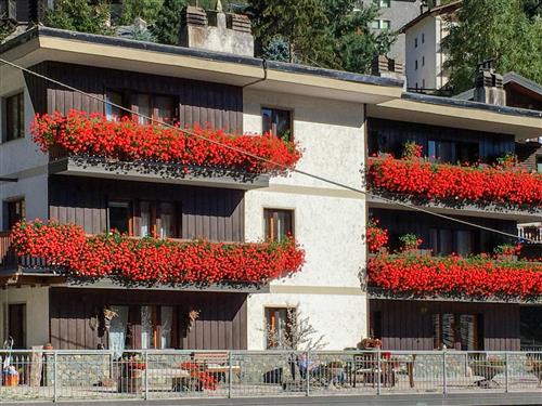 Holiday Home/Apartment - 4 persons -  - Valtournenche - 11028
