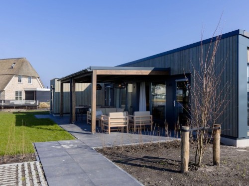 Holiday home - 4 persons -  - 8508 SB - Delfstrahuizen