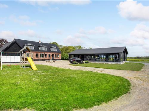 Sommerhus - 16 personer -  - Dueoddevej - Dueodde - 3730 - Nexø