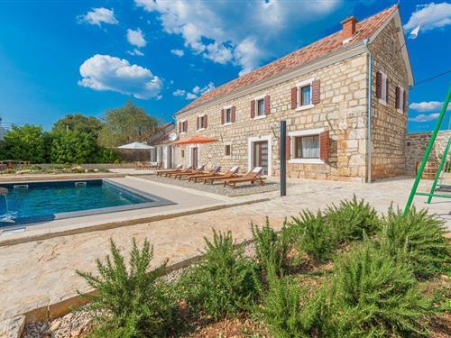 Feriehus - 10 personer -  - Bronici Gojcete - Sibenik-Citluk - 22303 - Citluk