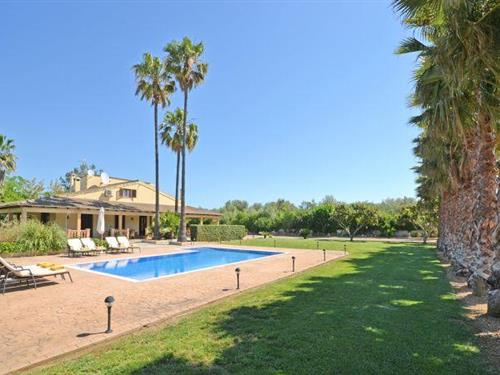 Holiday home - 6 persons -  - 07430 - Llubi