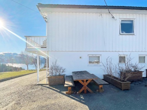  - 6 persons -  - Rånesveien - Rånes - 6531 - Averøy