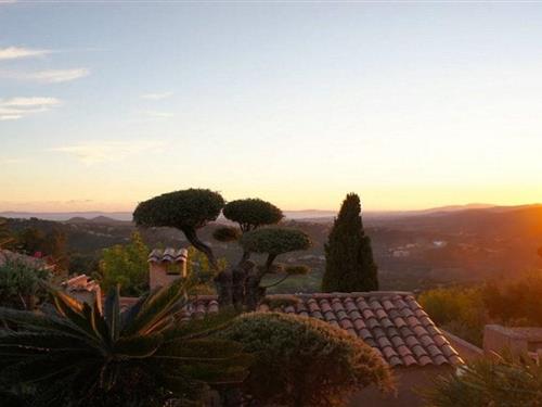 Fritidshus - 8 personer -  - 83250 - La Londe Les Maures