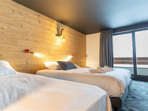 Holiday apartment - 3 persons -  - 05330 - Saint Chaffrey