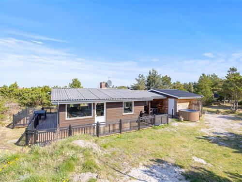 Holiday Home/Apartment - 6 persons -  - Midtvej - Bjerregård - 6960 - Hvide Sande