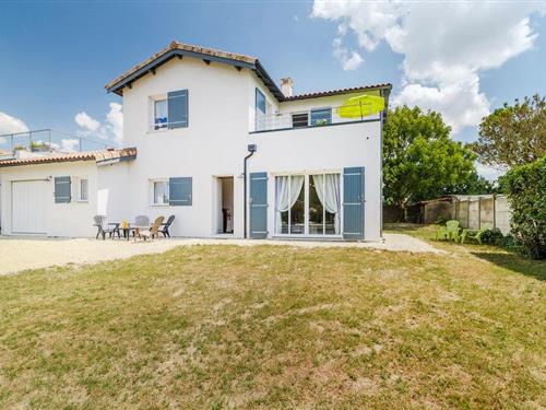 Holiday home - 3 persons -  - Avenue William Bertrand - Marennes D'oléron - 17320 - Marennes-Hiers-Brouage