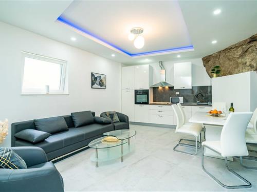 Holiday apartment - 5 persons -  - 20216 - Molunat