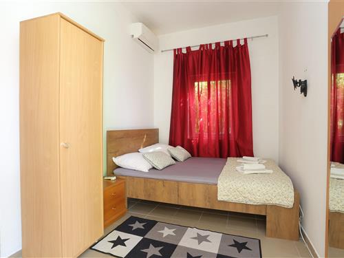 Feriehus / leilighet - 2 personer -  - Gradac - 21330 - Gradac