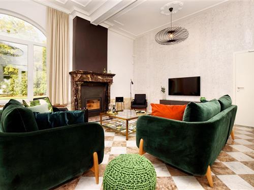 Sommerhus - 16 personer -  - 4900 - Spa