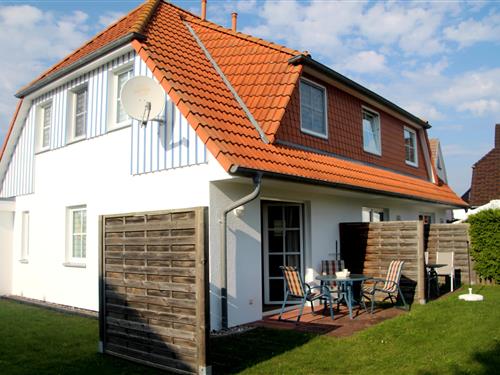 Holiday Home/Apartment - 4 persons -  - Barther Str. - 18374 - Zingst