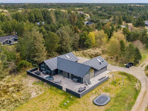 Sommerhus - 12 personer -  - Søren Gades Mark - 6857 - Blåvand