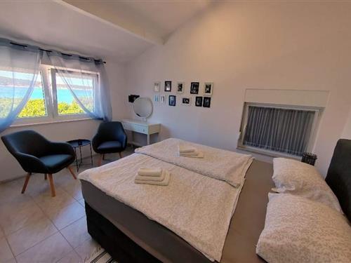 Sommerhus - 4 personer -  - Barbat - 51280 - Barbat