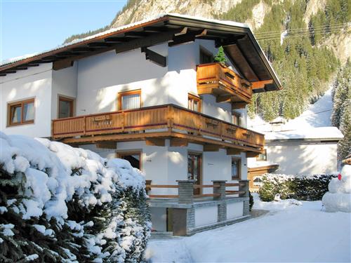 Holiday Home/Apartment - 6 persons -  - Mayrhofen - 6295