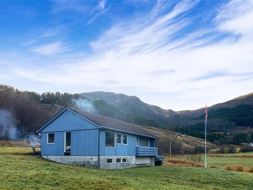 Sommerhus - 5 personer -  - Ertvågsvegen - Aure - 6693 - Mjosundet