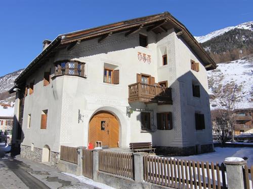 Holiday Home/Apartment - 5 persons -  - Runatsch - 7530 - Zernez