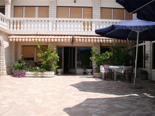 Holiday Home/Apartment - 4 persons -  - Jezera - 22242 - Jezera