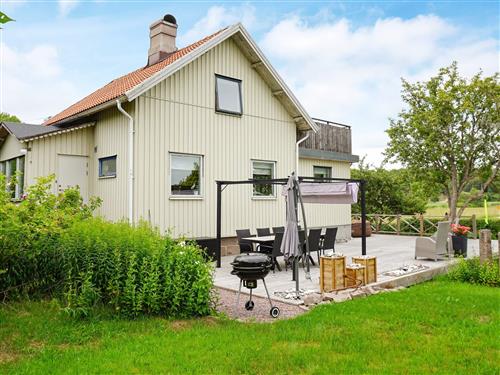 Holiday Home/Apartment - 6 persons -  - Vinbräckavägen - 45493 - Brastad