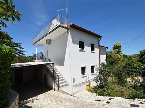 Holiday apartment - 4 persons -  - Ulica Vlade Bagata - 51511 - Malinska